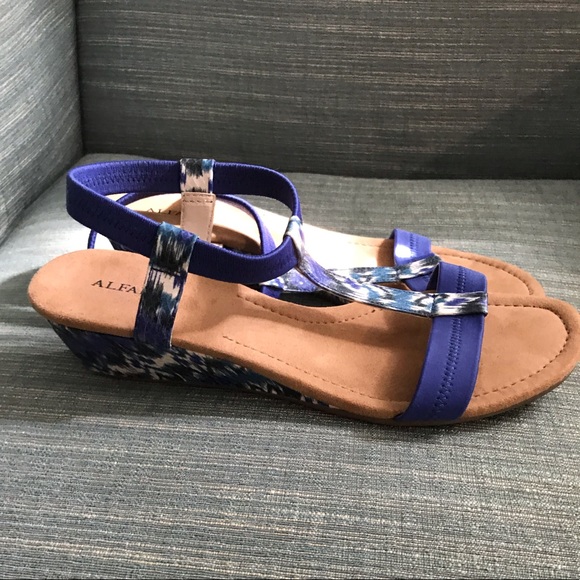 Alfani Sandals - Picture 2 of 2